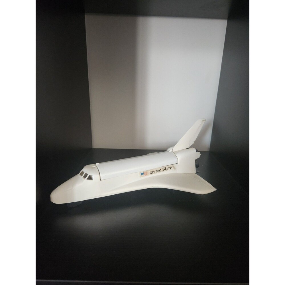 Classic 1980s Gay Toys NASA Space Shuttle Challenger #696 Made In USA